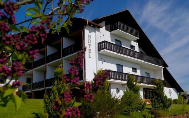 Garni Hotel & Ferienwohnungen Seeschlößchen