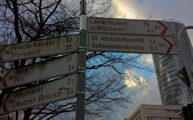 Wohnstube Koeln