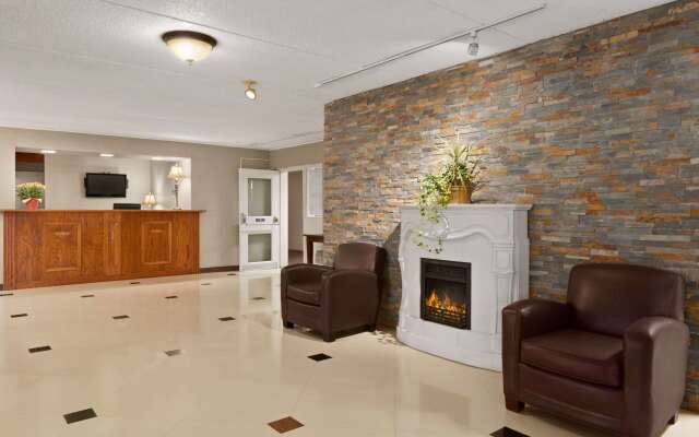 Travelodge by Wyndham Owen Sound