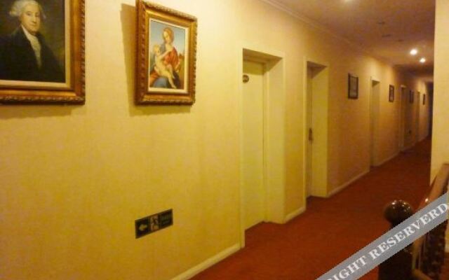 Tianjin Xiangjiang Holiday Hotel