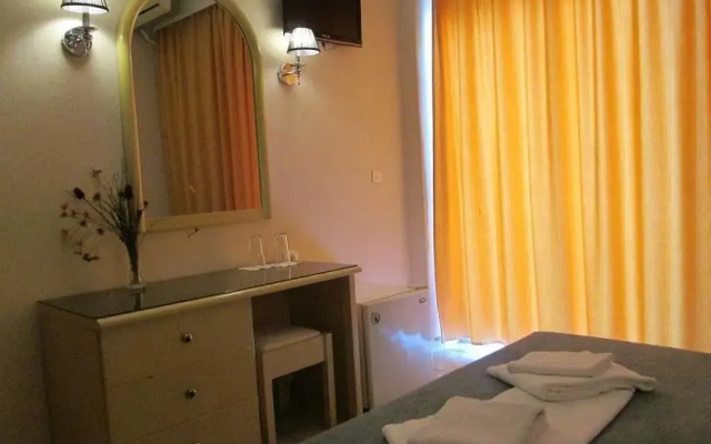 Lito Hotel