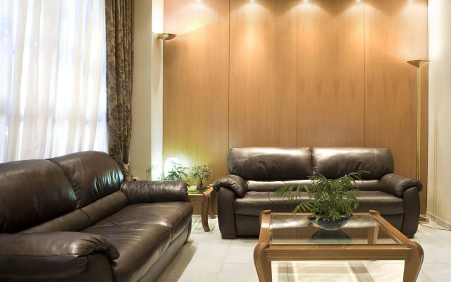 Parnon Hotel