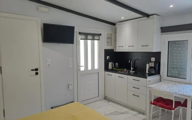 Vicky's place,near Athens airport
