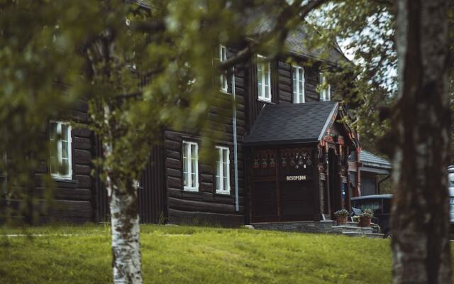 Toftemo Turiststasjon Hytter