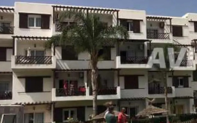 Studio de luxe avec piscine