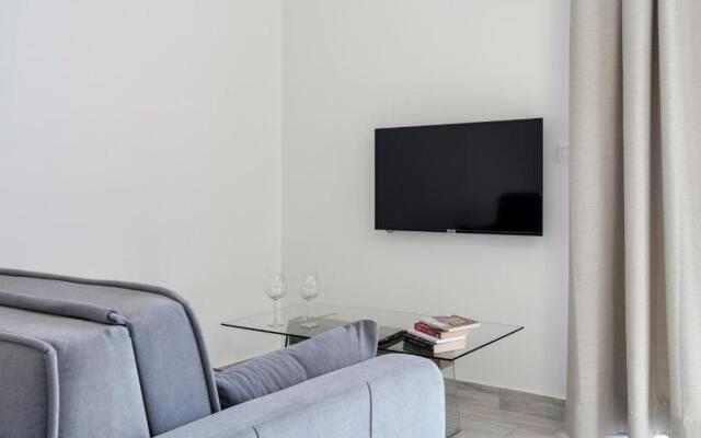 APT24 - Oasi with Swimming pool & Gym