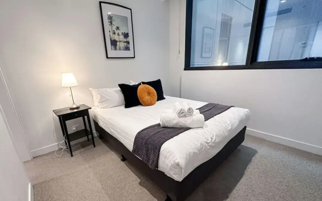 A Lovely 2BR Apt in the Heart of Chapel Street