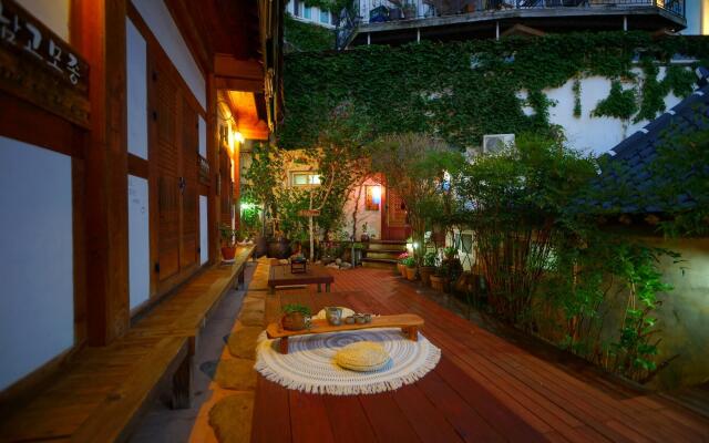 Jeonju Cheonnyeoneui Achim Hanok Pension