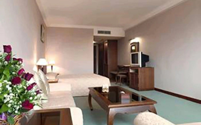 Angkor Howard Hotel