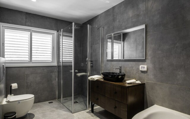 Alma Suites