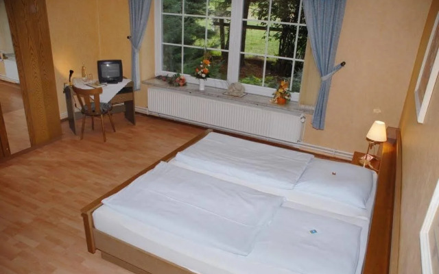 Gaestehof Zum Dicken Heinrich