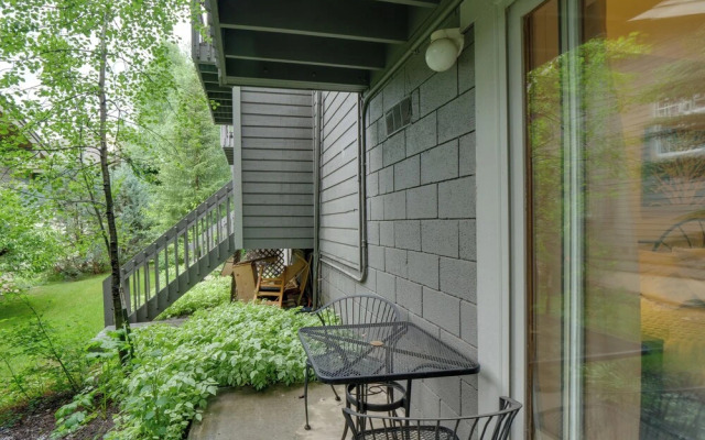 Chillside Chalet: Modern West Vail Townhouse!