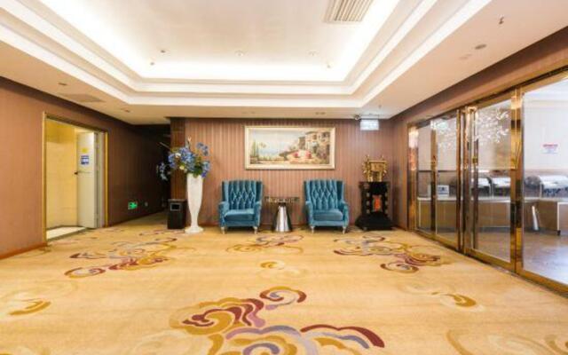 Xing Lun Hotel