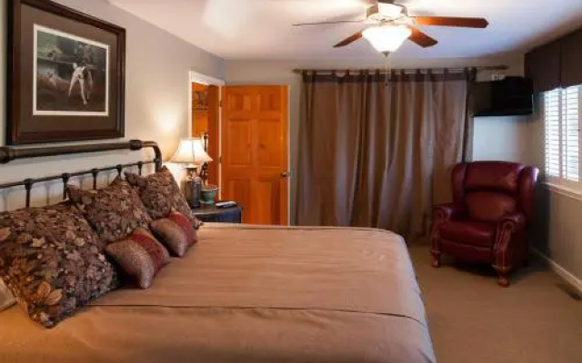 Live Oak Bed And Breakfast