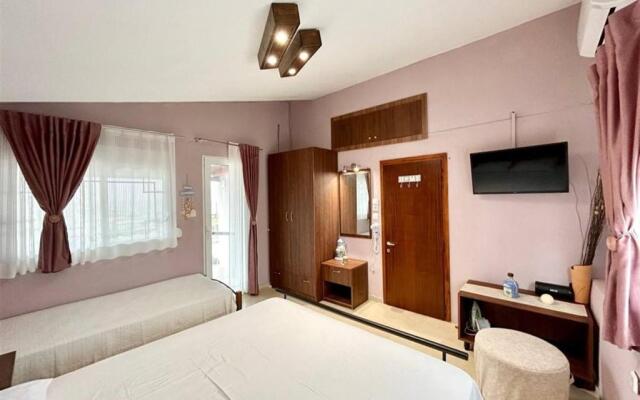 Odysseas House Potidea 1 Bedroom 4 Guests