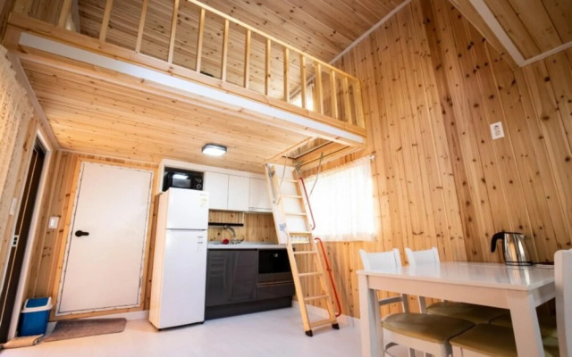 Gapyeong White House Valley Pension