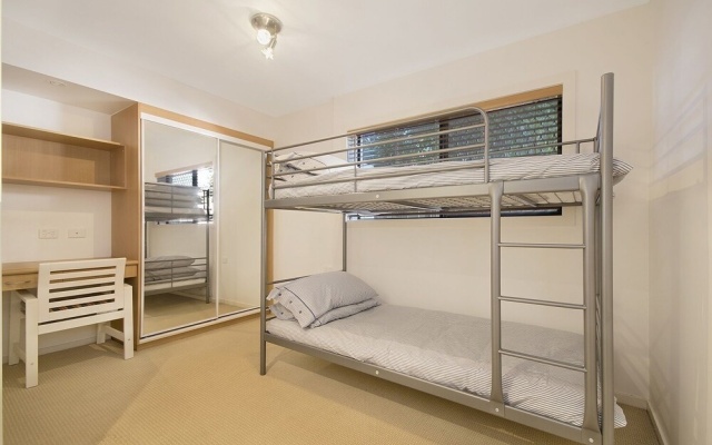 Minutes Walk to Peregian Beach and Surf! - Unit 1/28 Pelican Street – Guest Rooms – Peregian Beach