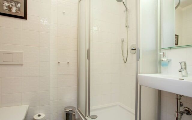 Posh Mansion in Sankt with 2 Saunas, Whirlpool, Hot Tub