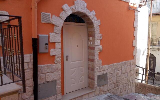 Romantic holiday home in Agrigento with balcony