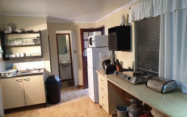 Deo Gratia Guest House (B&B and Self Catering)