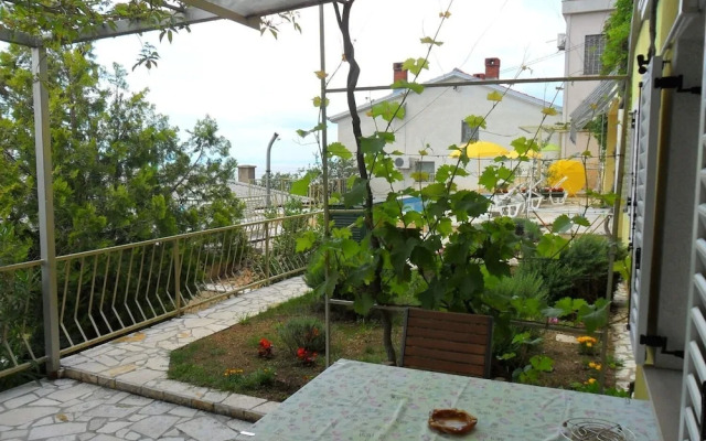 Zlato - With Pool - SA5 Maslina