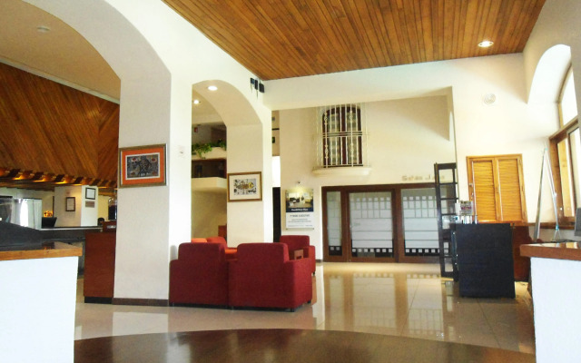 Hotel Fortin Plaza