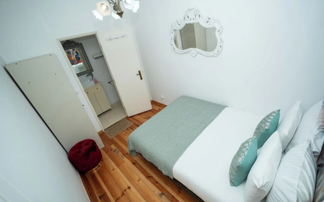 Charming 2 Bedroom Apartment in City Centre Lisboa