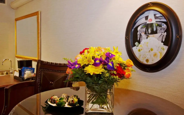 D. Hotel Suites & Spa