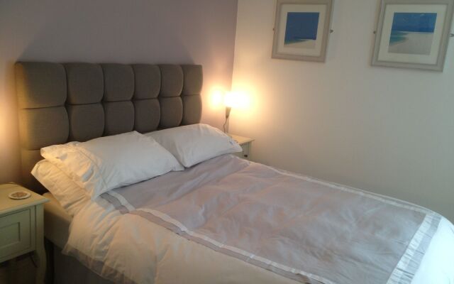 Lazy Waves Boutique B&B