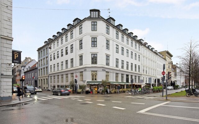 Sanders Square - Spacious 6-bdr Apt Near Nyhavn