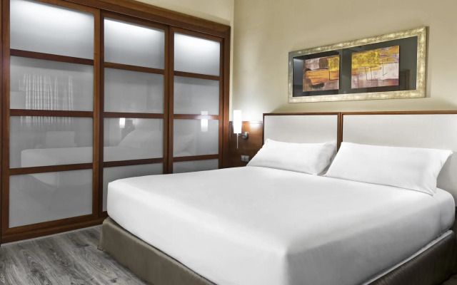 Elba Almería Business & Convention Hotel