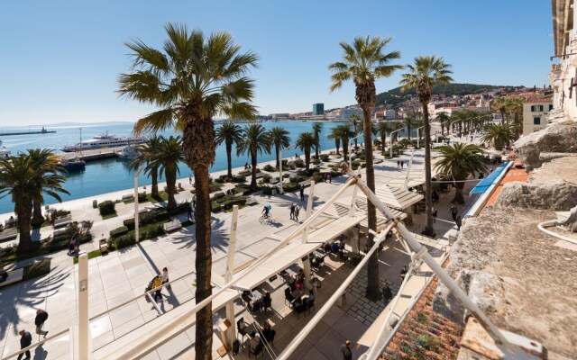 Apartments Riva Lucija by Litto