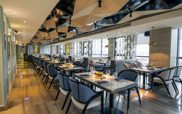 New Orient Hotel Danang