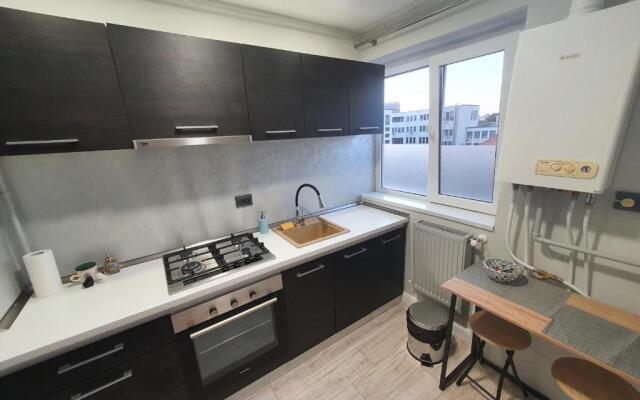 Grey House Bacau