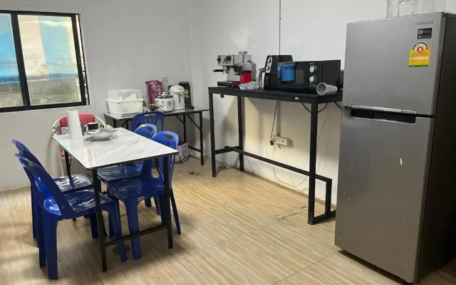 84 Bar ve Konuk Evimiz