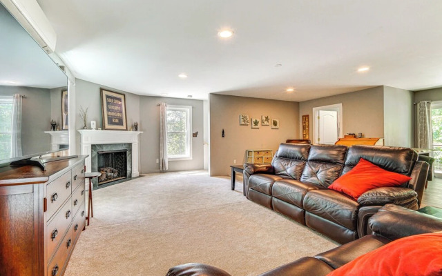 Wilmington Retreat Near Trails, Skiing & Festivals