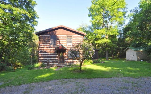 Pondview Cabin - Log Cabin Retreat