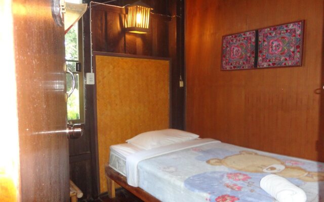 Baanfai Guesthouse