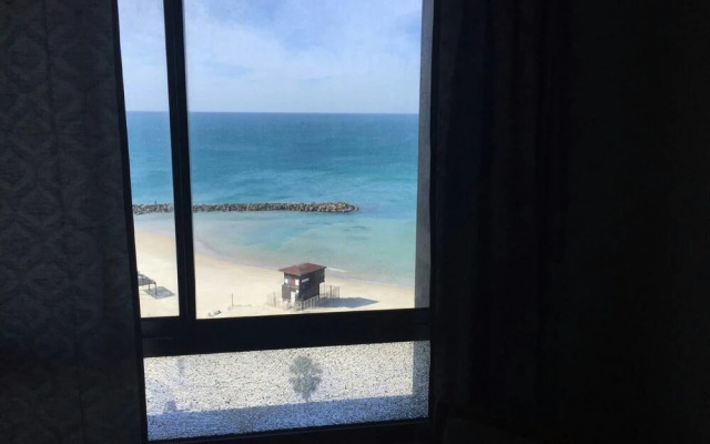 Apartment by the Sea