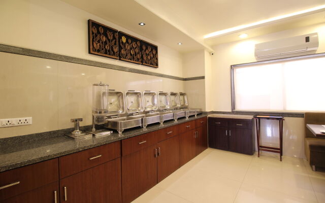 Marigold- Newly Renovated Hotel