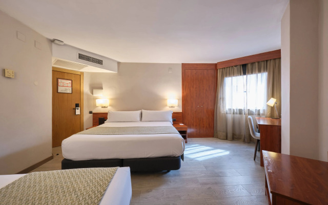 Catalonia Park Putxet Hotel