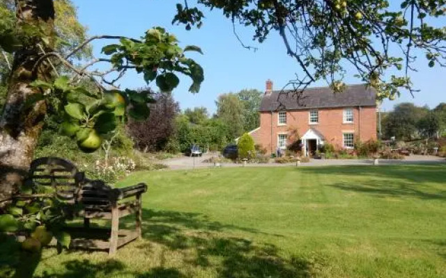 The Farm Snead Bed & Breakfast