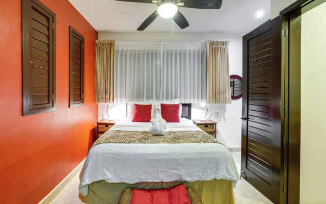 Oceanfront Isla Mujeres Estate w/ Infinity Pool!