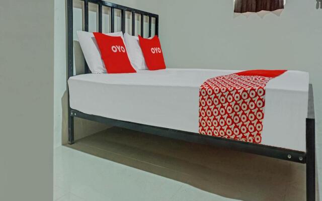 OYO 90062 Ava Guesthouse