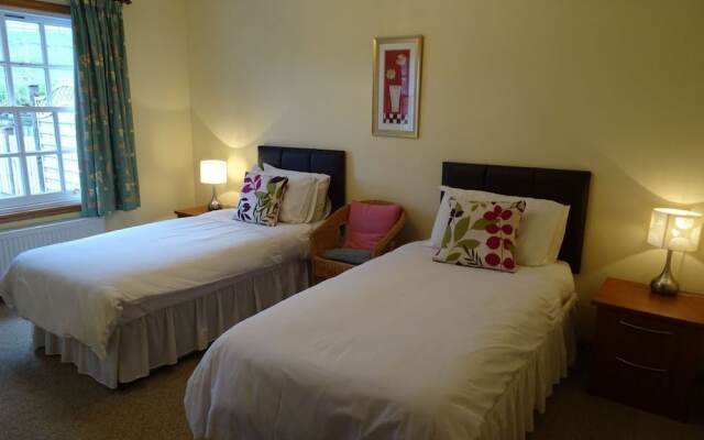 Rural Retreat 2 Miles From Perth, Pets Welcome