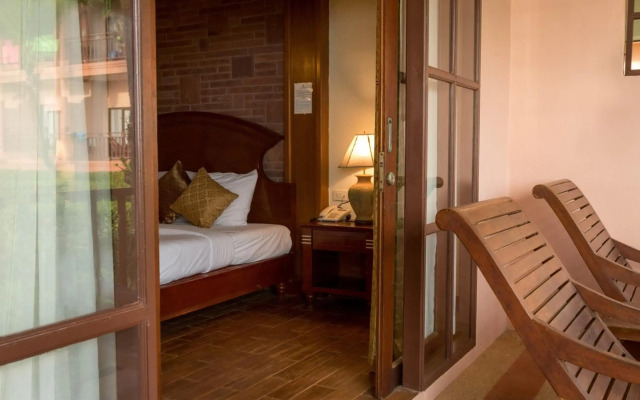 Lanta Casuarina Beach Resort