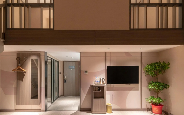 HanTing Hotel (Wuhan Xudong MixC Mall)