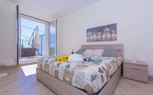 Serena 1 in Alassio With 2 Bedrooms and 2 Bathrooms