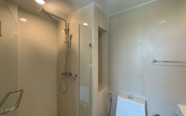 Apartment at Aristo Resort by Lofty