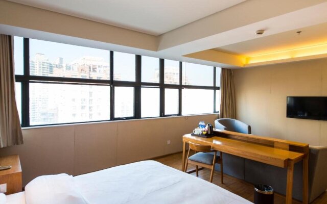 Ji Hotel (Nanjing Chaotian Palace)